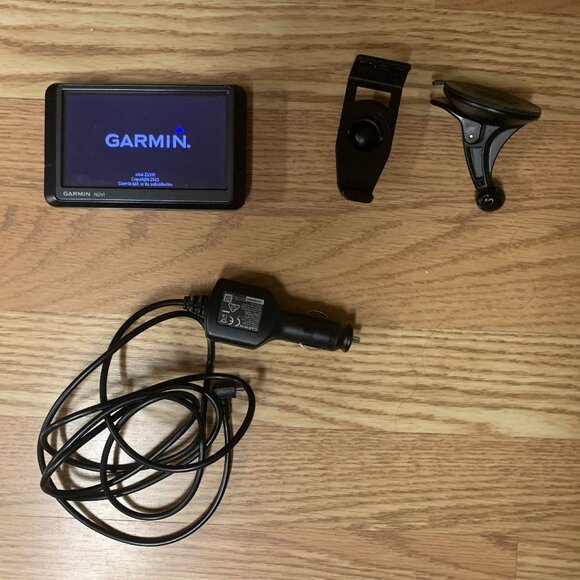 Garmin nuvi 255W with Car Charger, Dash Holder - Picture 1 of 1